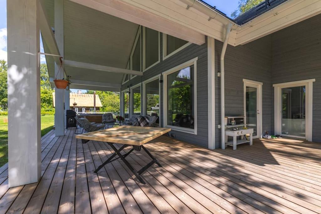 Modern Villa With Sauna & Hot Tub Hiiumaa Екстер'єр фото