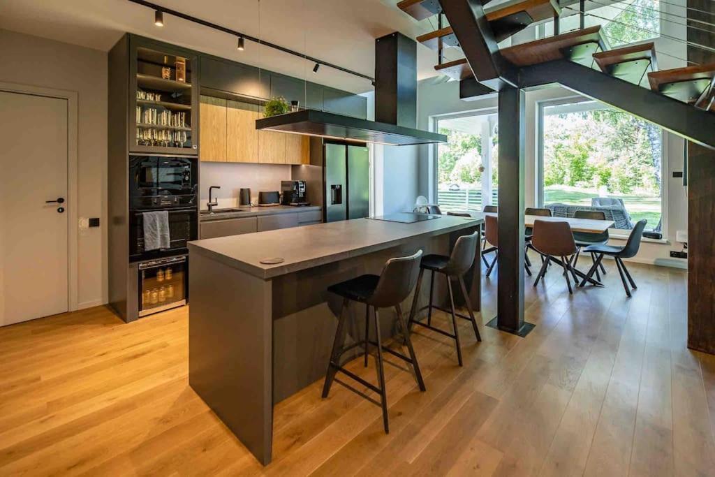 Modern Villa With Sauna & Hot Tub Hiiumaa Екстер'єр фото